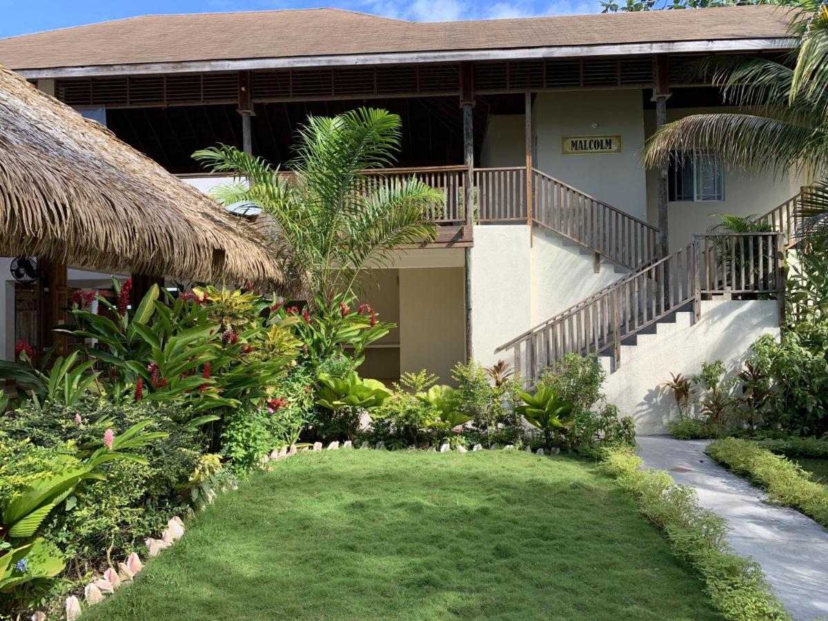 King Suite At Oceanview Resort In Jamaica - Enjoy 7 Miles Of White Sand Beach! Negril Bagian luar foto