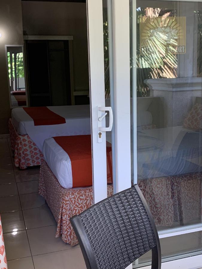 King Suite At Oceanview Resort In Jamaica - Enjoy 7 Miles Of White Sand Beach! Negril Bagian luar foto